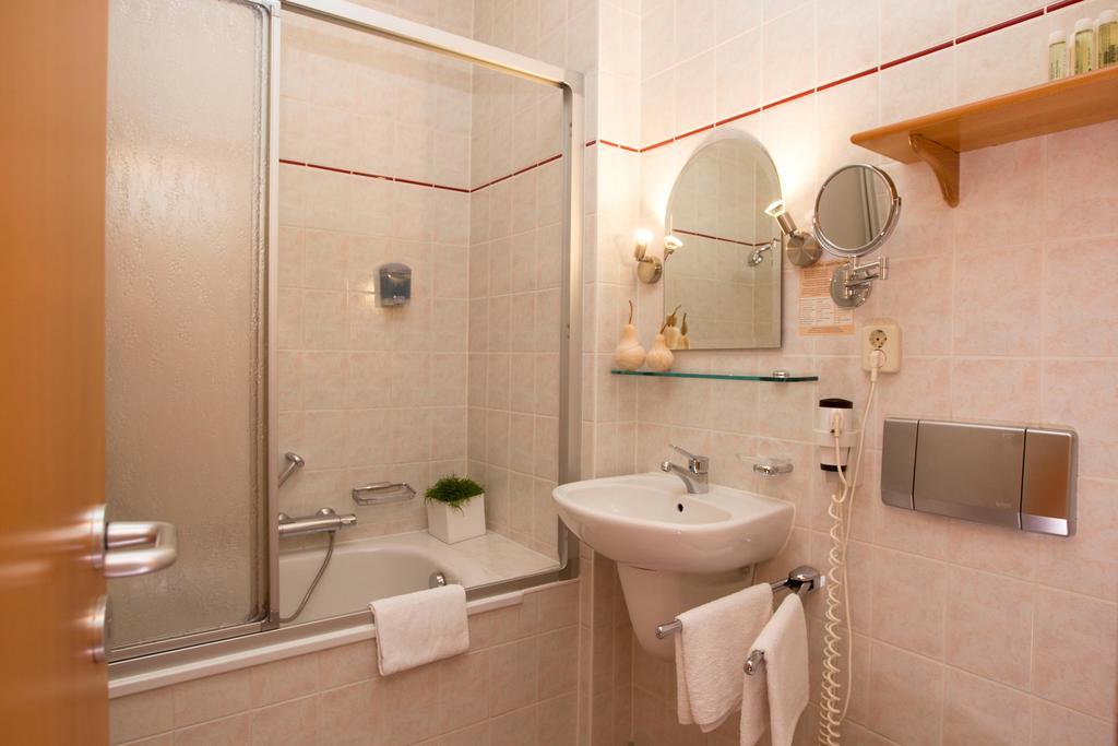 Hotel Heinz 3*