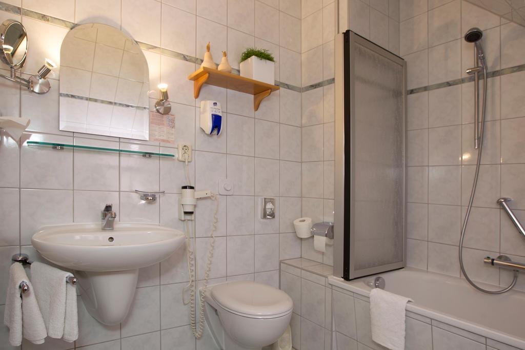 Heinz 3* Plauen